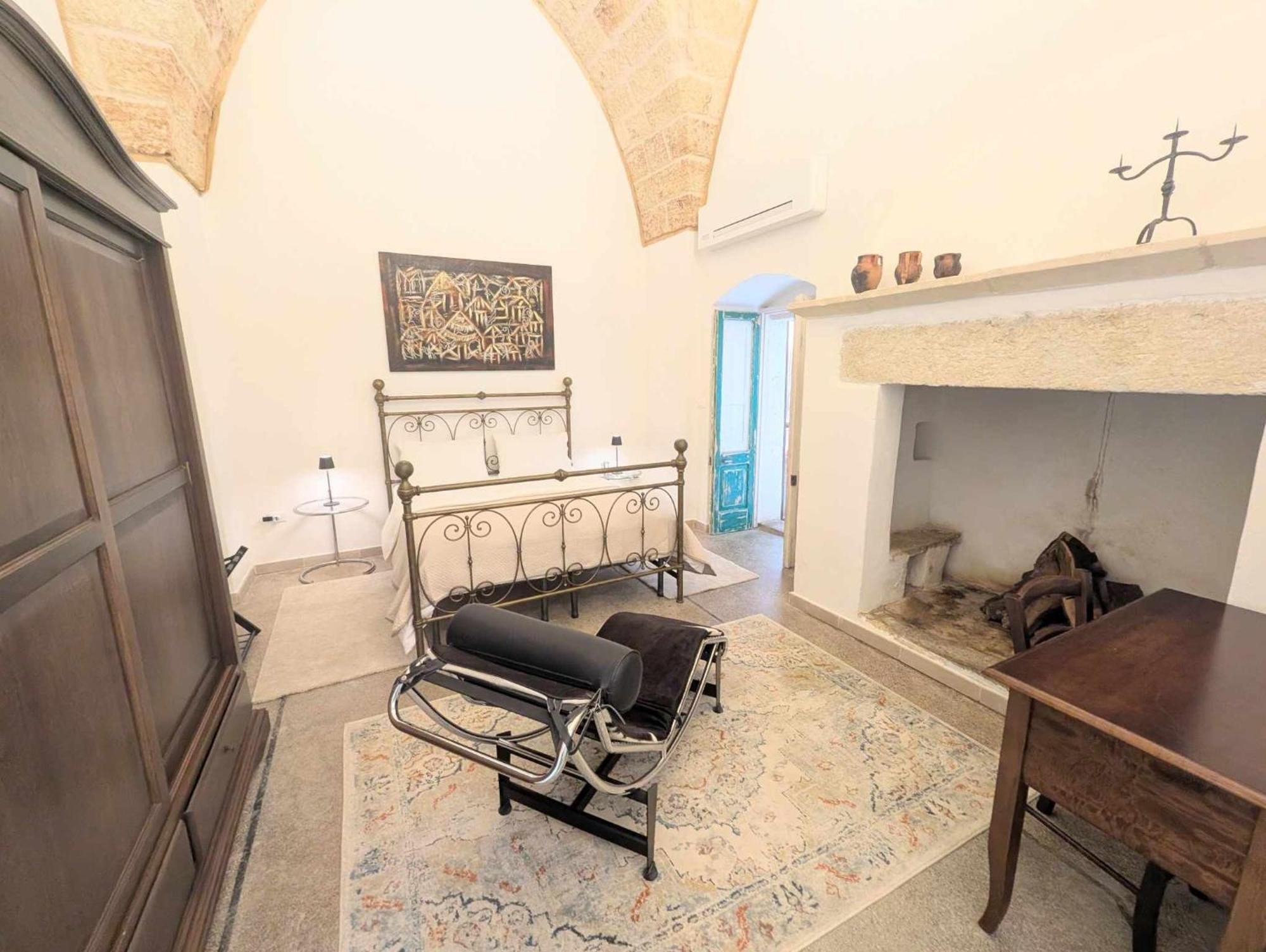 Bed and Breakfast The Art Of Leo Lucugnano Екстер'єр фото